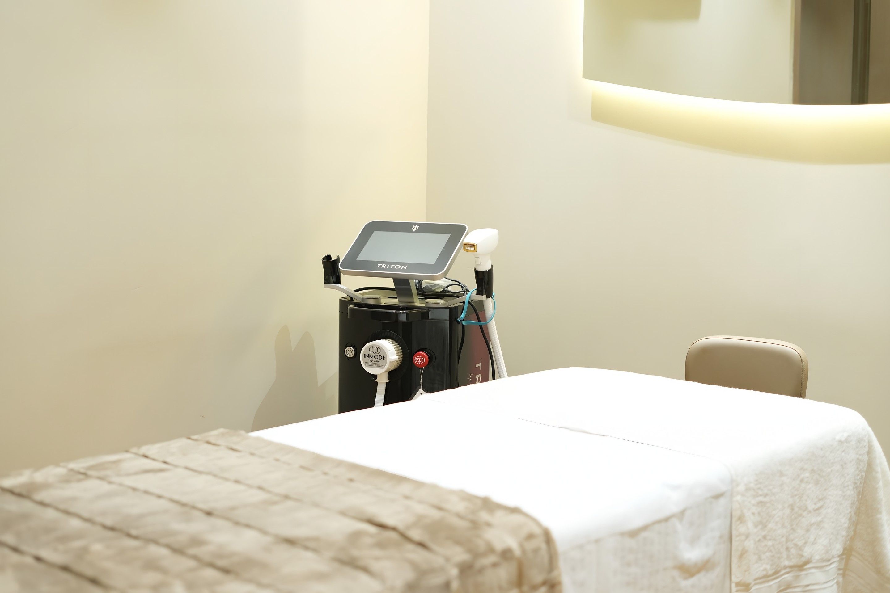 Laser hair reduction suite at The Asense, Punjabi Bagh
